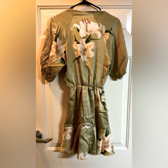 Zara Floral Satin Mini Dress, Medium NWT - Picture 2 of 4